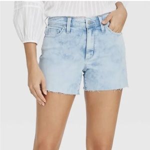 Women’s High-Rise MIDI Shorts fitted hip & leg smooths & sculpts  NWT